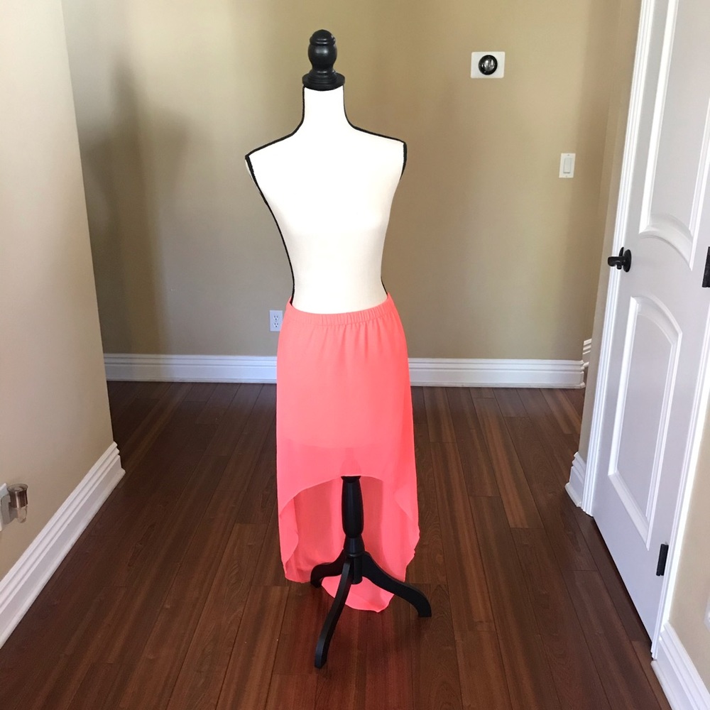 Express Hot Pink Skirt NWT size XS